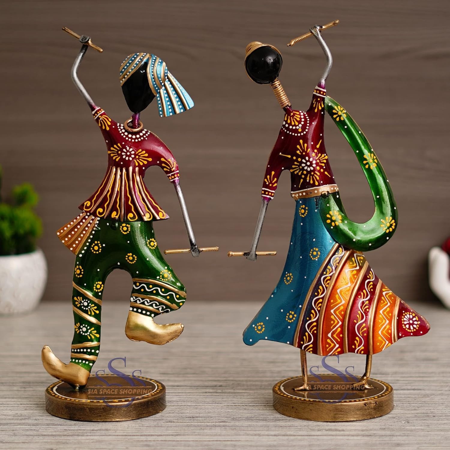 Handcrafted Metal Garba Couple Showpiece – Rajasthani Dandiya Dance Figurine for Traditional Home Table Decor